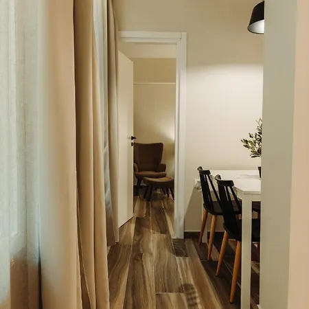Blackhaus Family And Friends Deluxe Apartment Thessaloniki Exterior foto